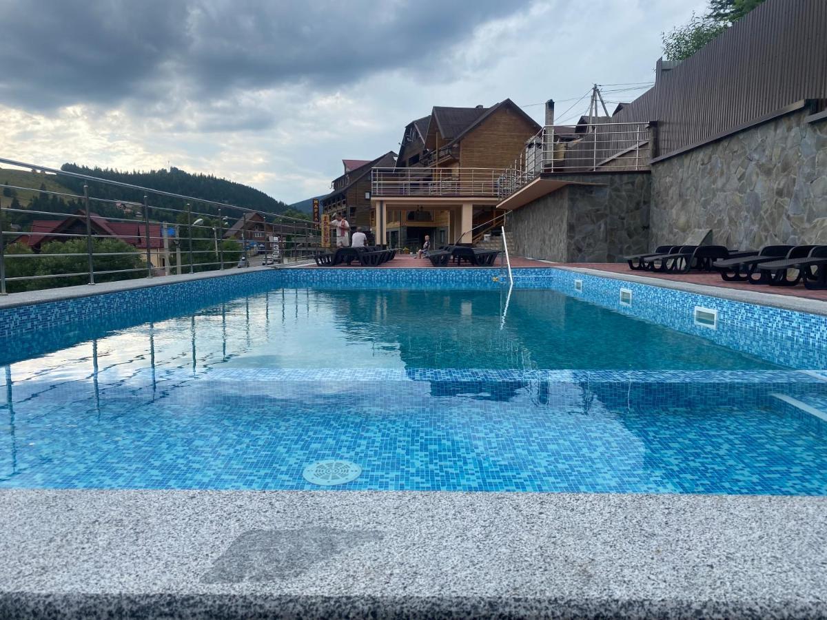 Greku Hotel Bukovel Luaran gambar